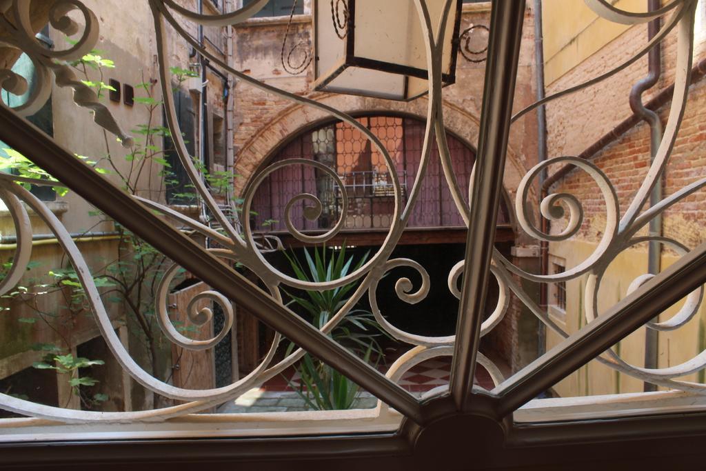 San Giacomo Apartment البندقية الغرفة الصورة
